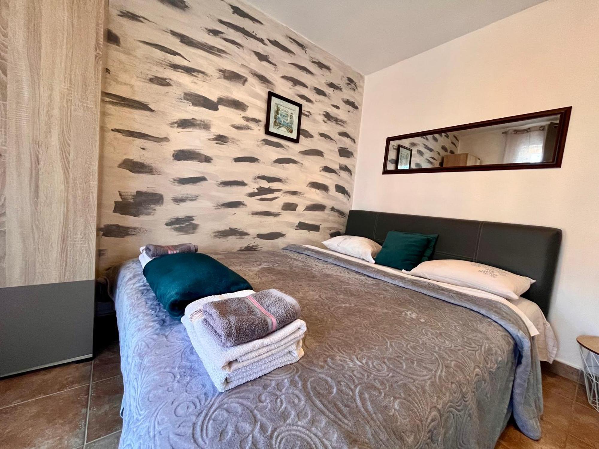 Apartments Obradovic Krasići الغرفة الصورة
